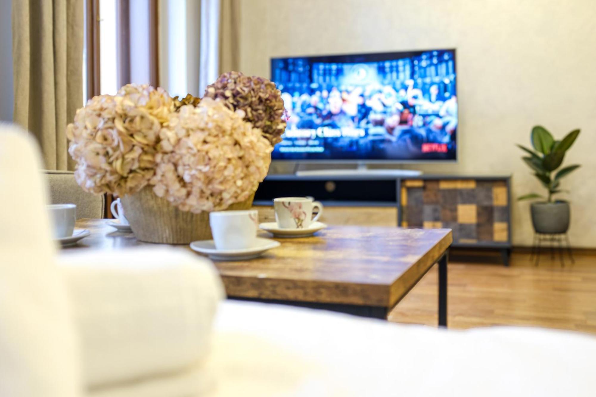 Aurion Riverfront Apartment Near Dancing House - Up To 5 Guests — Fotky 2